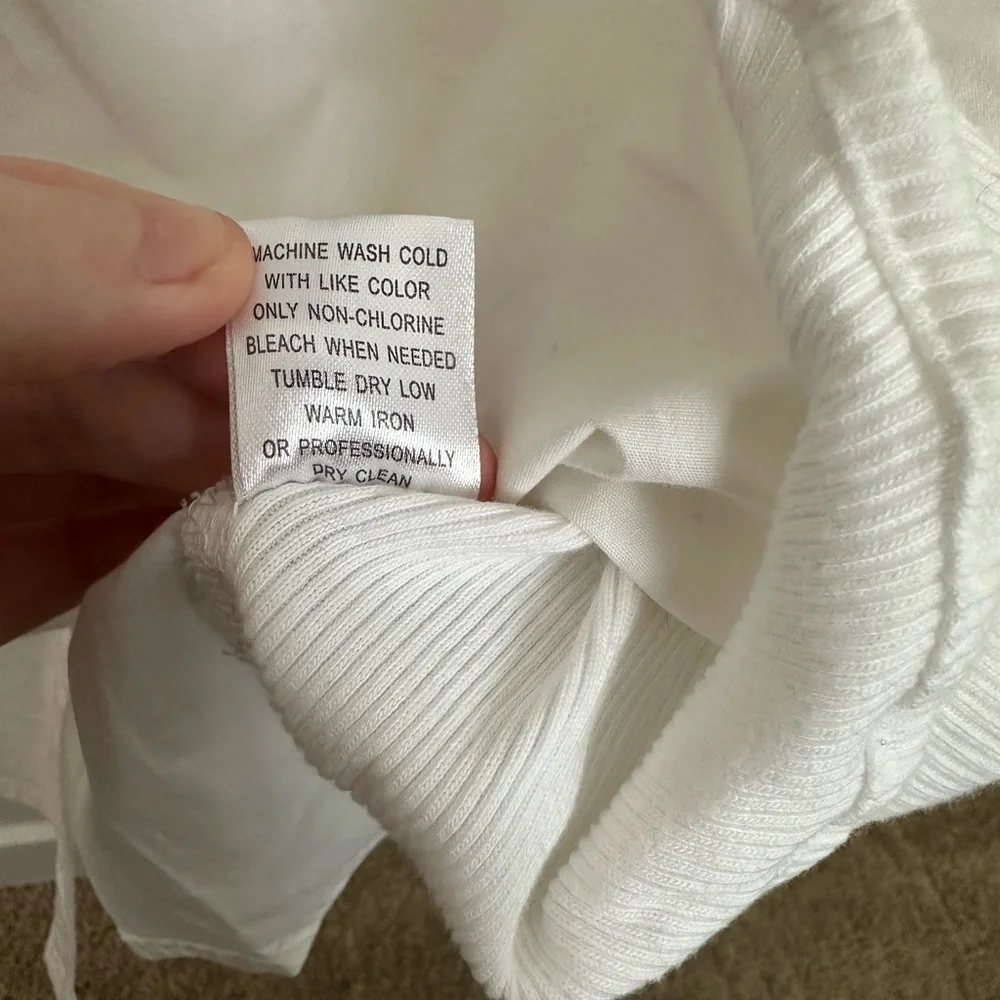 Harve Benard Women's White Button-Down Shirt - Picture 6 of 6